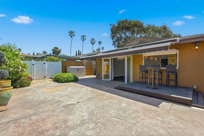 Building Photo - 1184 Devonshire Dr