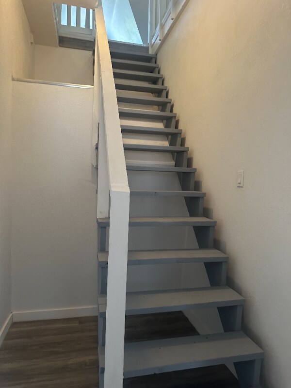 Building Photo - 1825 Linhart Ave