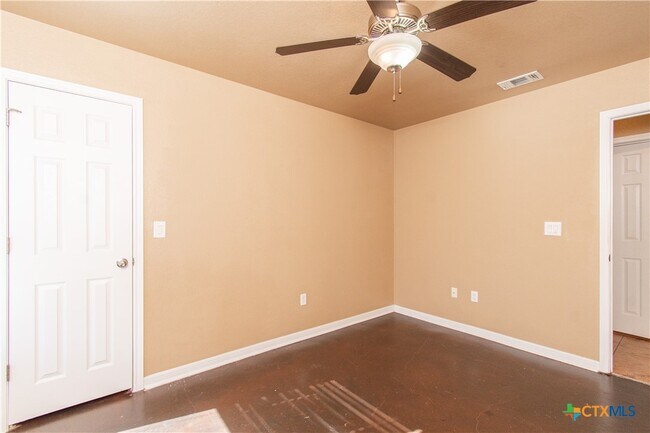 Building Photo - 1511 Powder River Dr