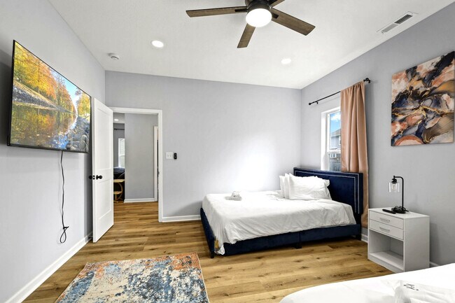 Building Photo - 8355 Fieldfare Way
