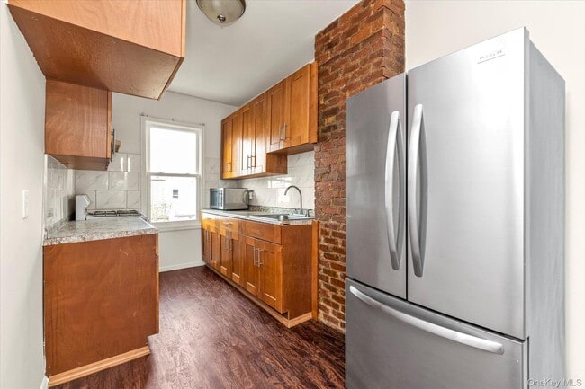 Building Photo - 91-28 89th St