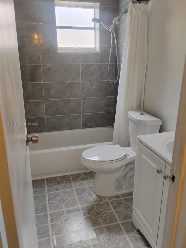 Building Photo - 5845 Blueberry Ct