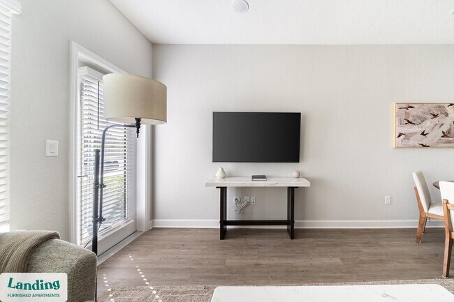 Building Photo - 84 San Filippo Dr SE