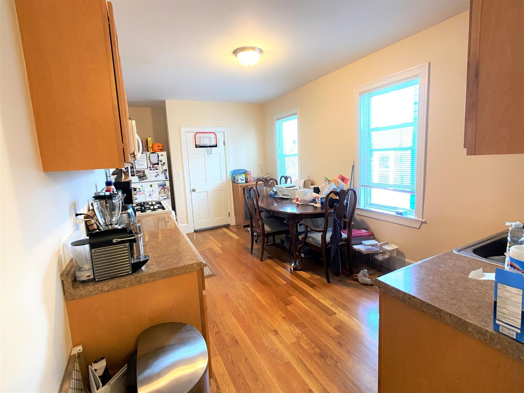 Building Photo - 15 Sargent Ave