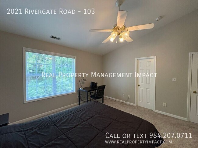 Building Photo - 2021 Rivergate Rd
