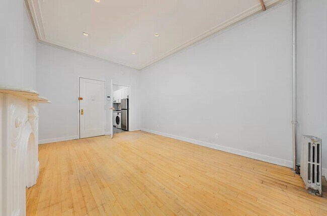 Building Photo - 19 West 46th Street