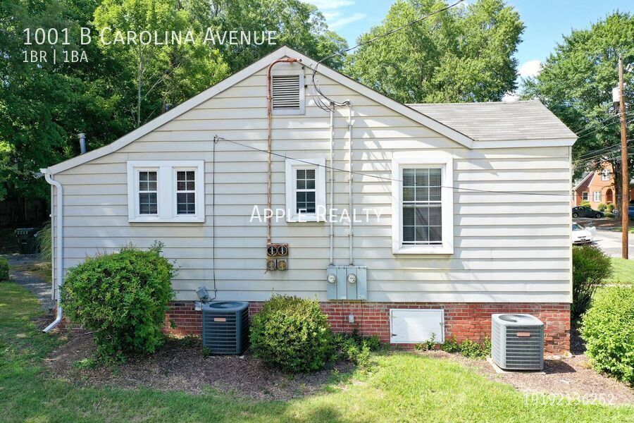 Building Photo - 1001 Carolina Ave