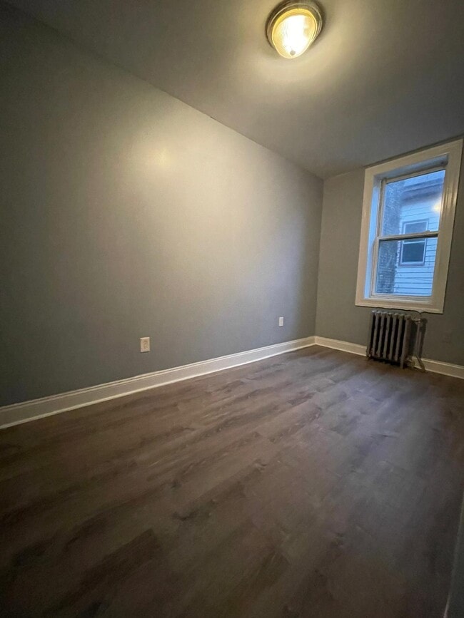 Building Photo - 399 Avenue C
