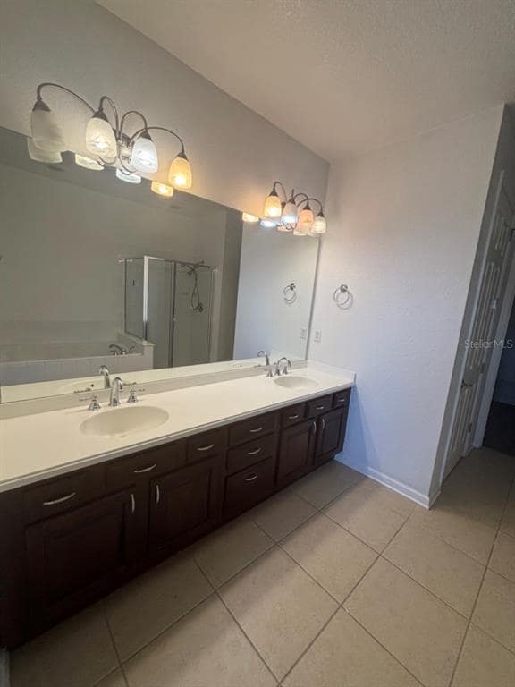 Building Photo - 3356 Robert Trent Jones Dr