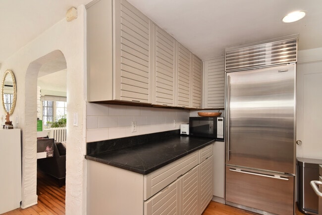 Building Photo - 116 Potter Rd