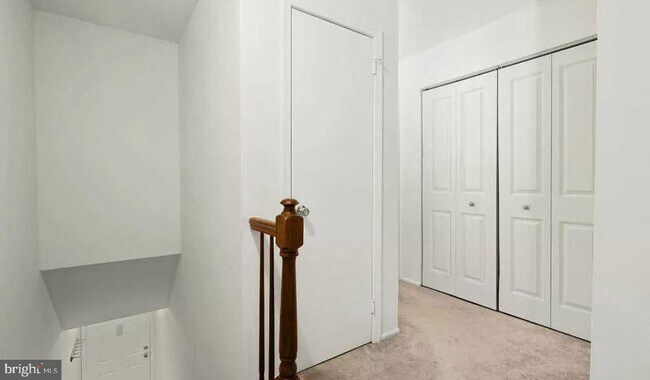 Building Photo - 158 Wyndham Pl