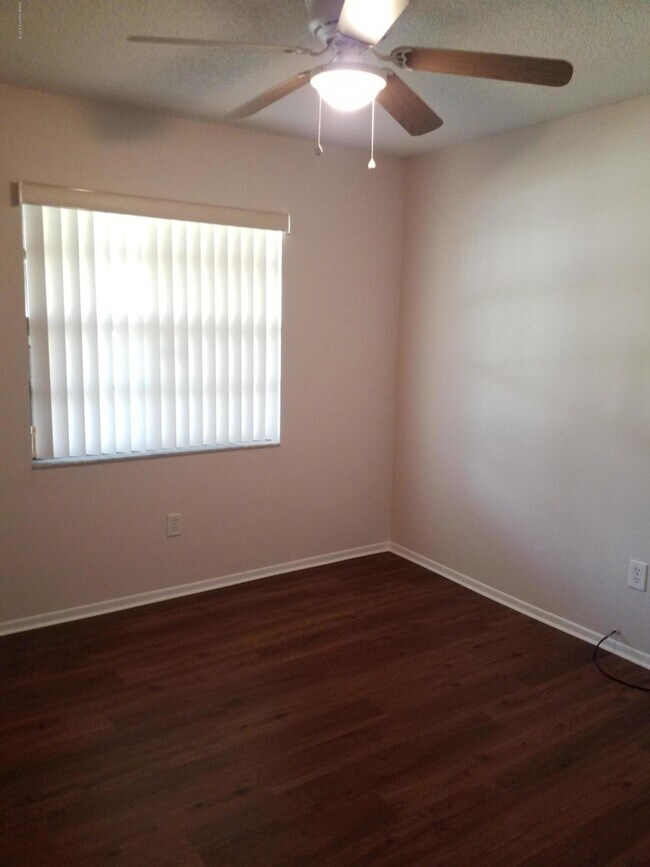 Building Photo - 6045 Cannon Ave