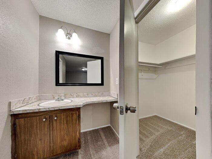 Building Photo - 4611 Frisco Cir