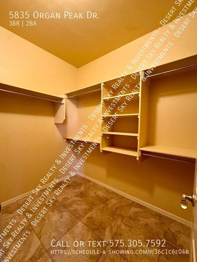 Building Photo - 5835 Organ Peak Dr