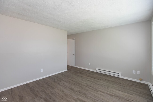 Building Photo - 9410 Meadowlark Dr