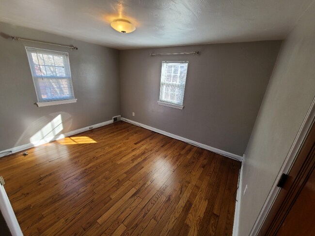 Building Photo - 8-9 Craig Ct