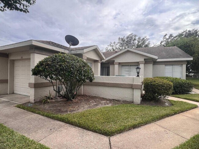 Building Photo - 535 Azinger Cir