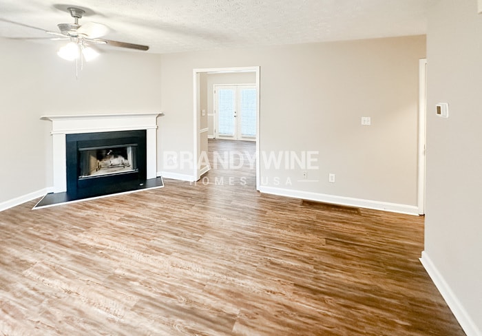 Building Photo - 2757 Sanibel Ln SE