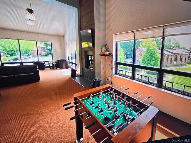 Building Photo - 3 Charles Ln