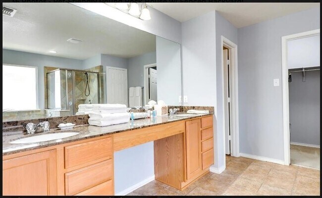 Building Photo - 1109 Renaissance Trail