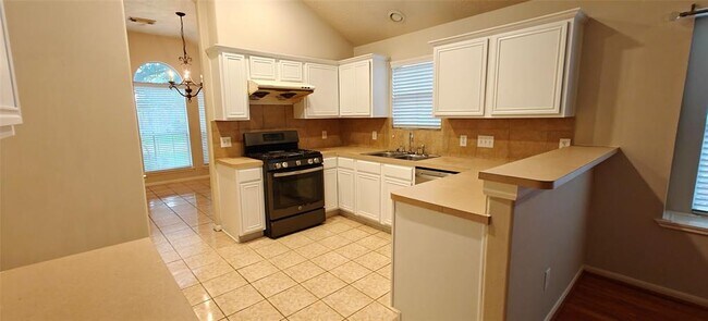 Building Photo - 9006 S Ferndale Pl Dr