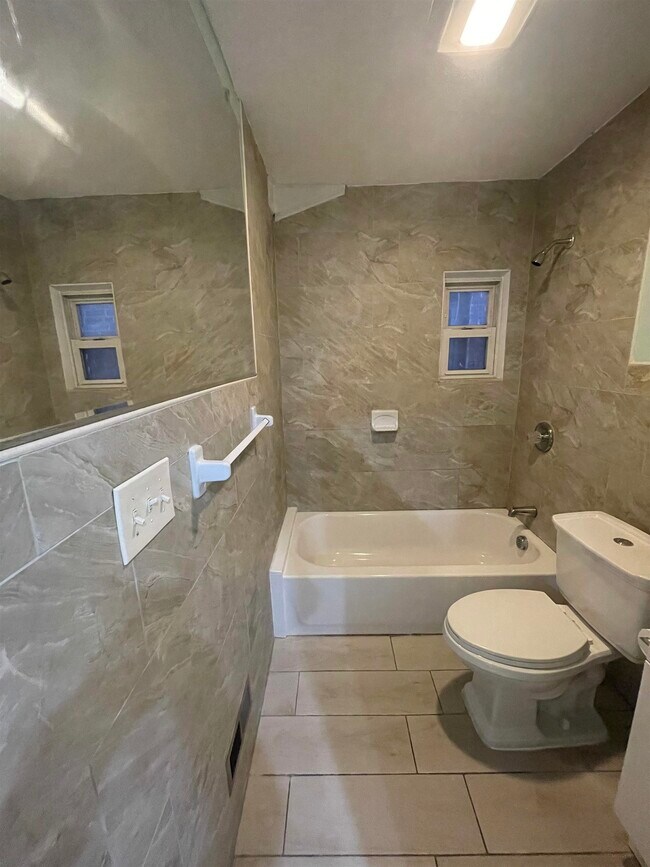 Building Photo - 1971 John F. Kennedy Blvd