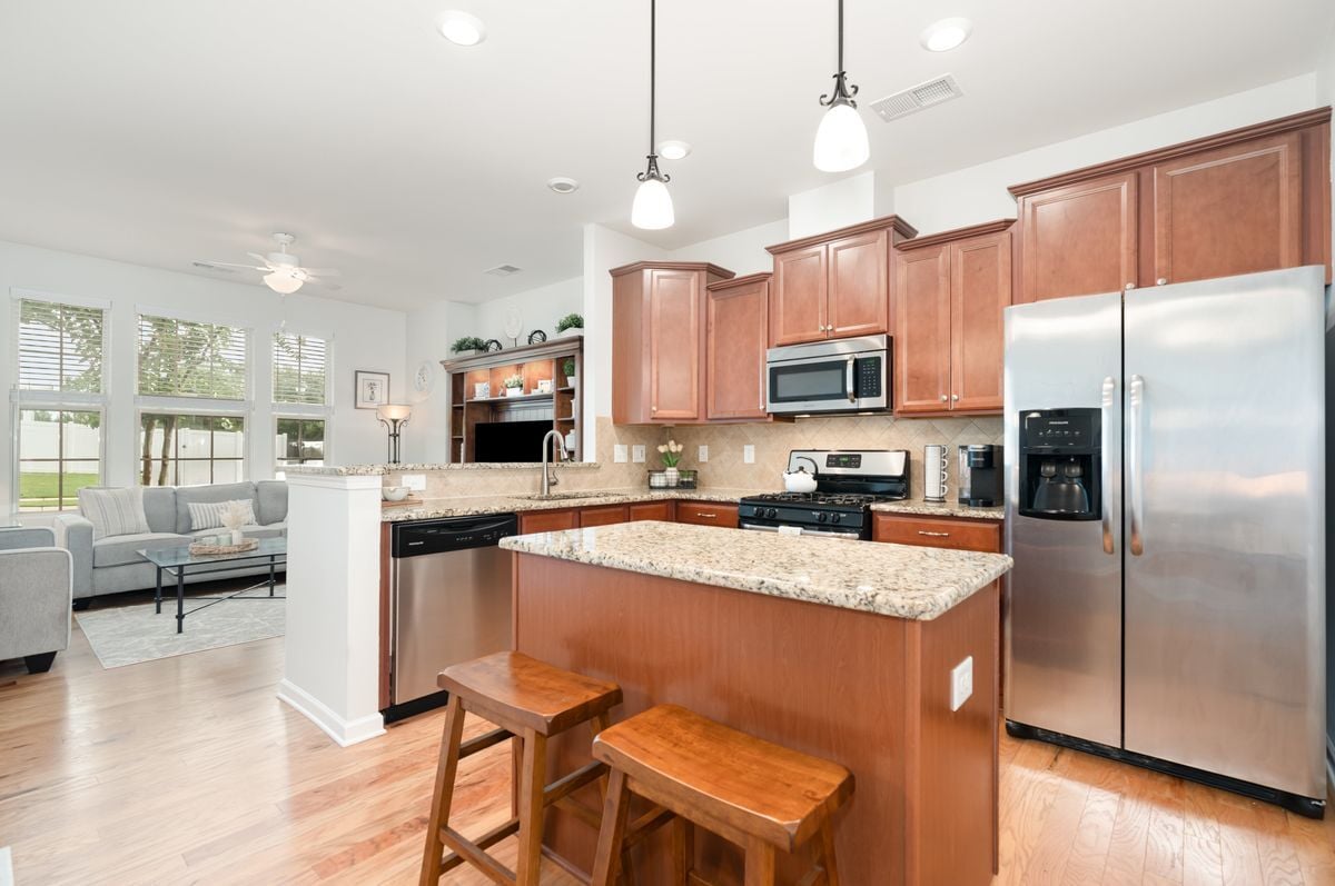 Building Photo - 3021 Honeylocust Ln