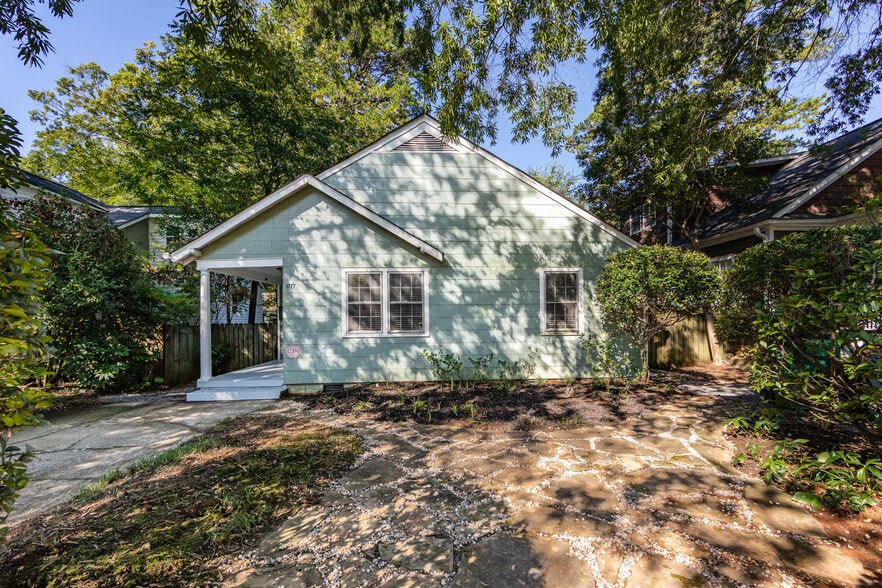 Building Photo - 1719 Club Rd