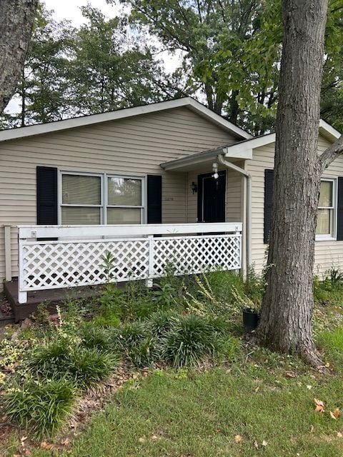 Building Photo - Adorable 3BR 1BA Home w/ Laundry near Sycamore Twp  3BR SFR • Stainless Appliances • Large Yard i...