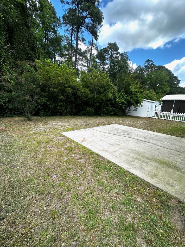 Building Photo - 896 Silvercrest Dr