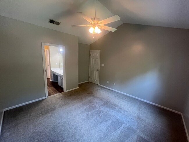 Building Photo - 4440 Hounds Run Dr