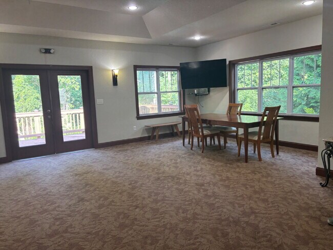 Building Photo - "Spacious 3-Bed, 2-Bath Condo Retreat in Fletcher – 1413 Sq Ft of Comfort. With $250 move in spec...