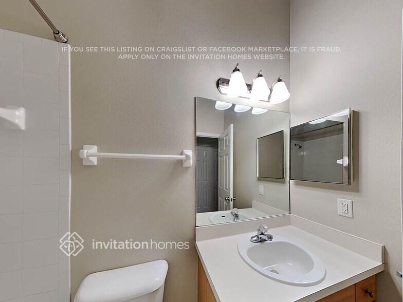 Building Photo - 2486 W Moonlight Ln