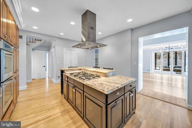 Building Photo - 5306 Bradley Blvd