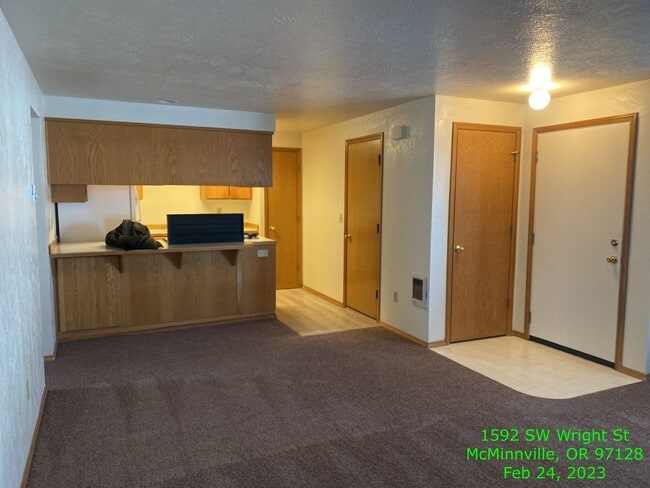 Building Photo - 1592 SW Wright St