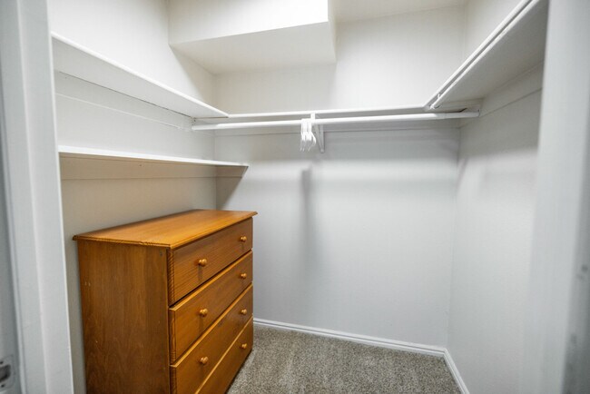 Building Photo - 3565 Summer Estates Cir