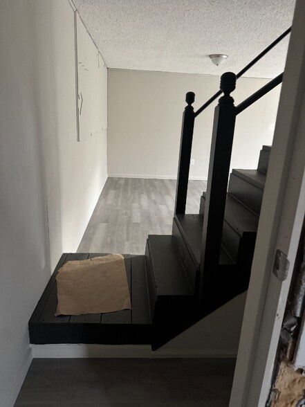 Building Photo - 2375 Una Antioch Pike