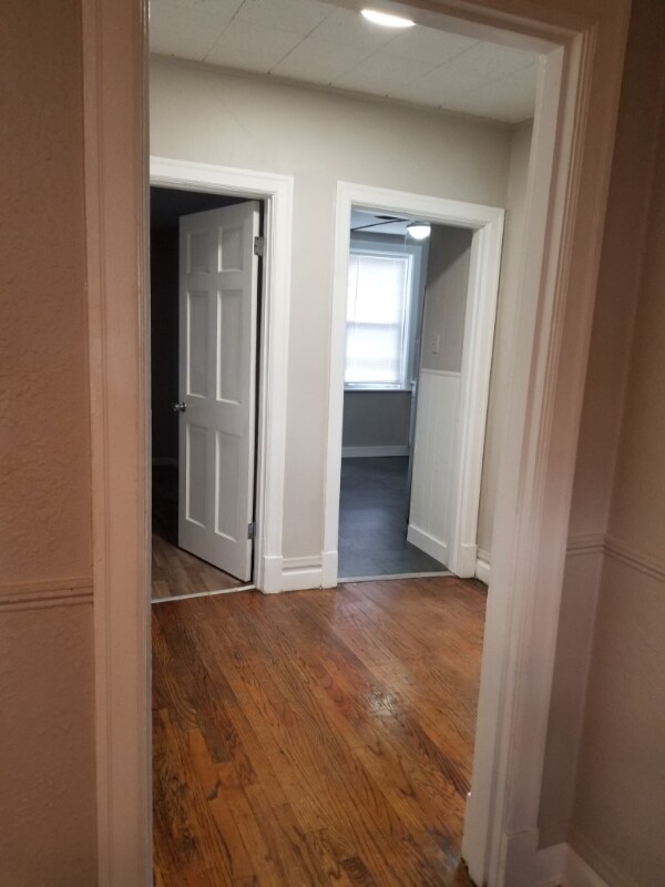 Building Photo - 6915 Alabama Ave