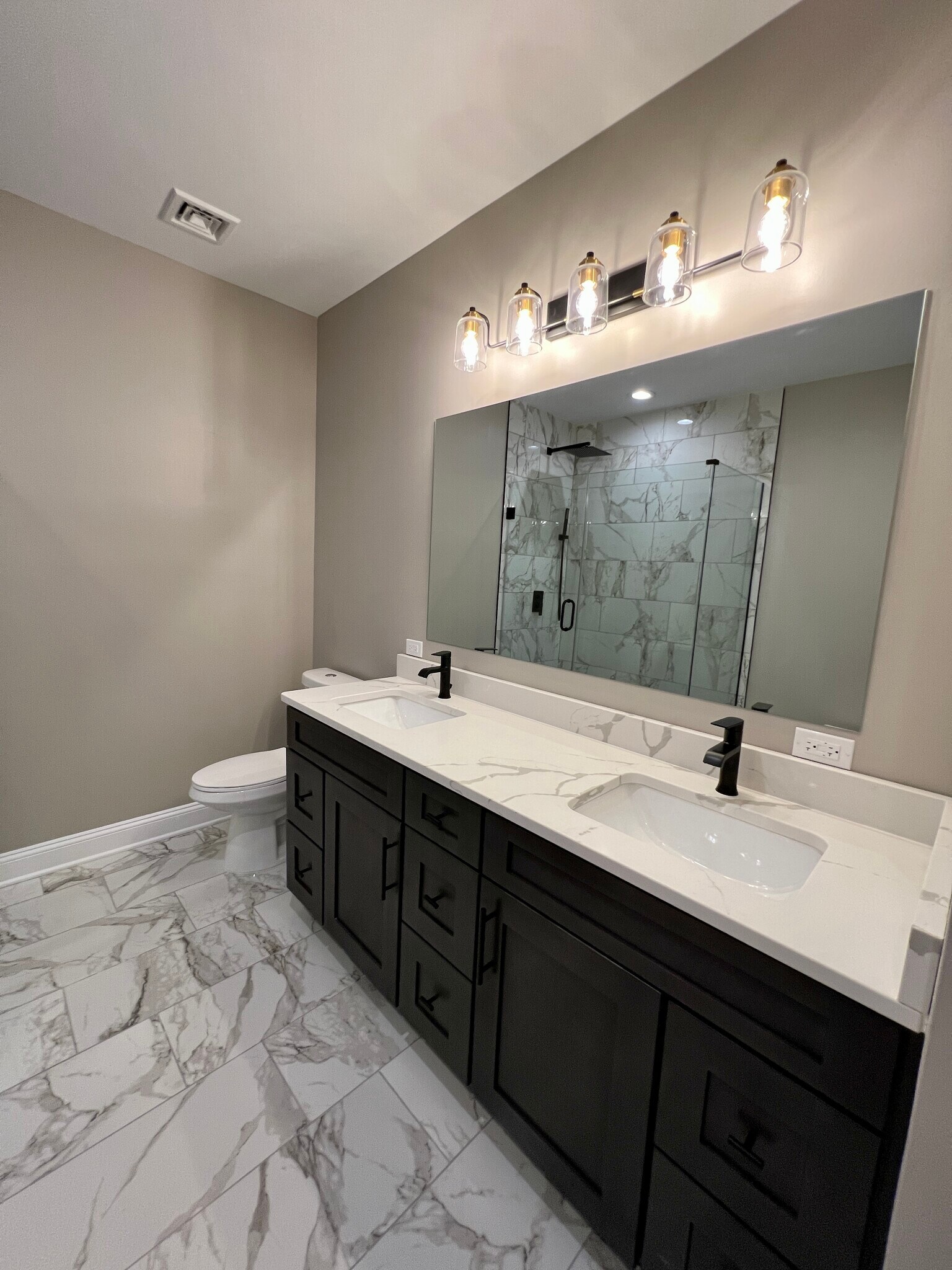 Building Photo - 409 Lackawanna Ave