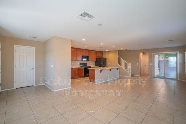 Building Photo - 533 N Ranger Trail