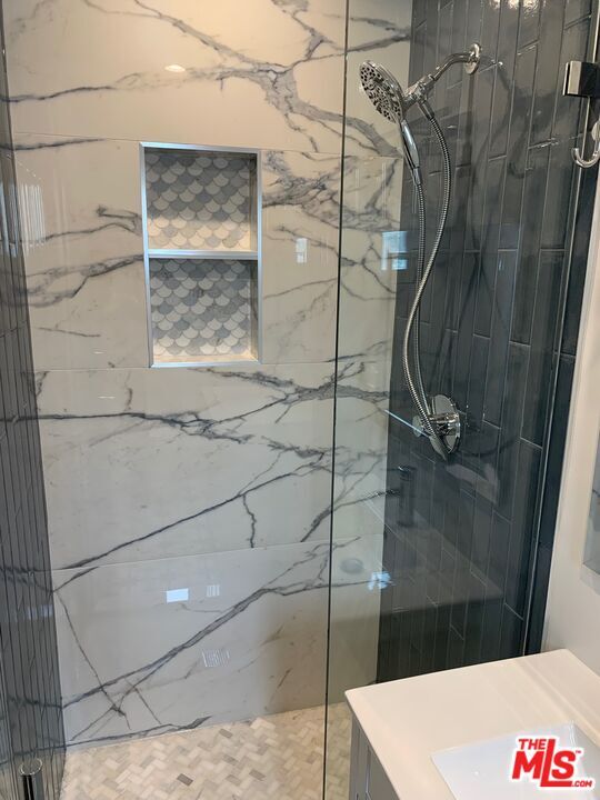 Building Photo - 8673 W Olympic Blvd