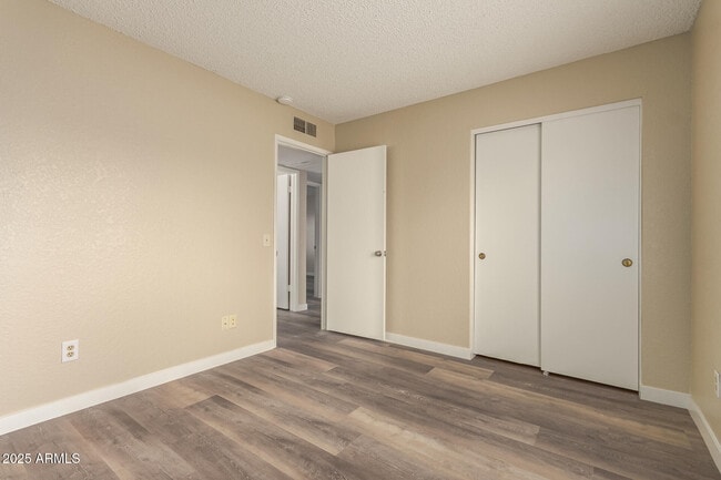 Building Photo - 16043 N 30th Ave