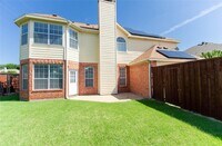 Building Photo - 4136 Los Altos Dr