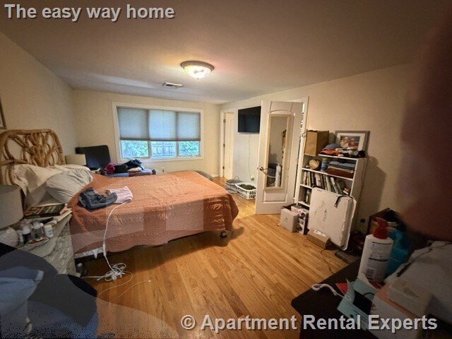 Building Photo - 167-169 Summer St Unit #1