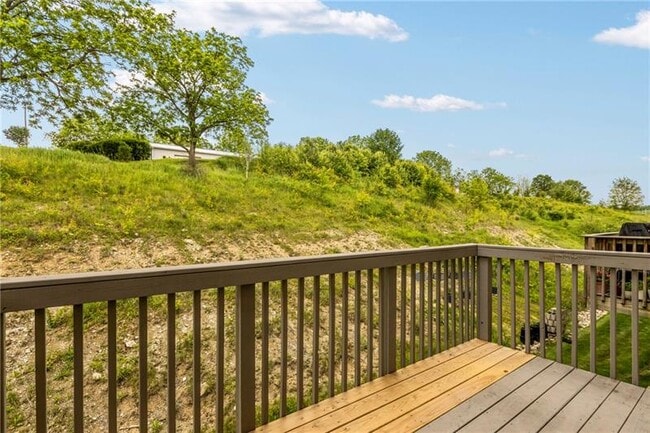 Building Photo - 567 Chesnic Dr
