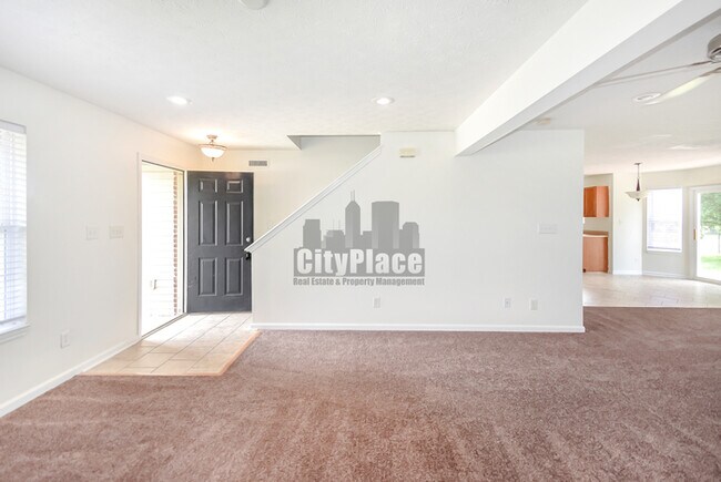 Building Photo - 1394 Fall Ridge Dr