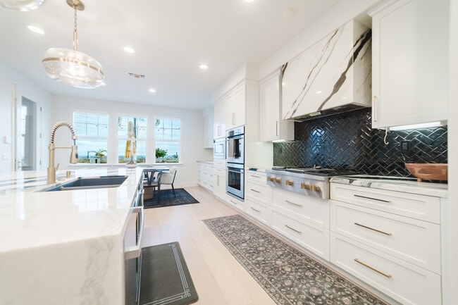 Building Photo - 7337 Corte TOMILLO