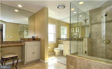 Building Photo - 11125 Hunt Club Dr