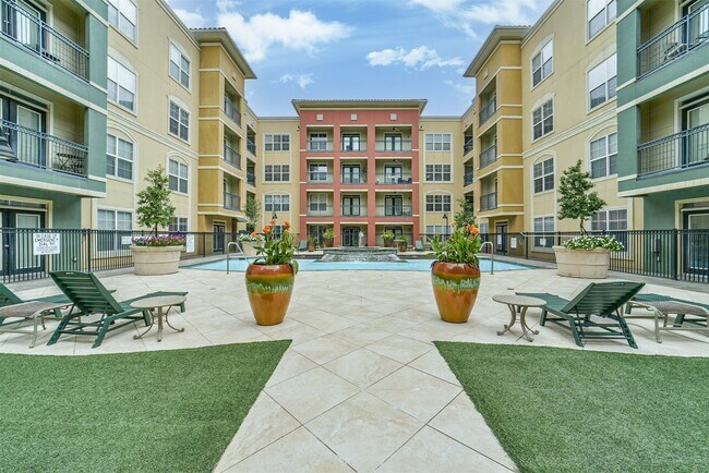 Building Photo - 1711 Old Spanish Trl