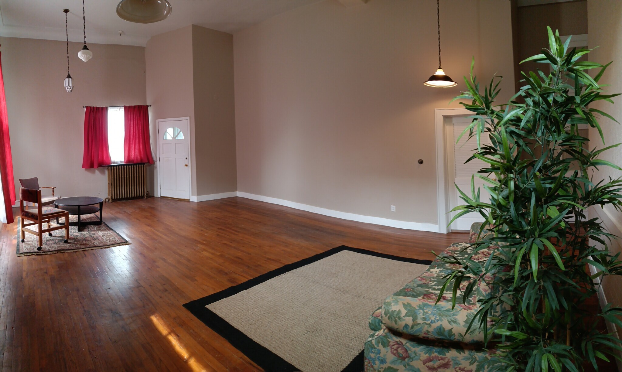 Building Photo - 2009 2nd St NE